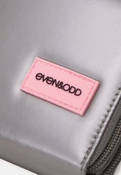 Even&Odd Mobilveske - Grey 9 Even&Odd Mobilveske - Grey -Fab Five Mote Butikk 922de7fc0d3d4024b576820afec2ee41