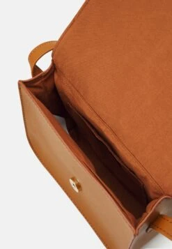 Even&Odd Skulderveske - Cognac 8 Even&Odd Skulderveske - Cognac -Fab Five Mote Butikk 9c415da05dca42409fcb1c579e3d8362