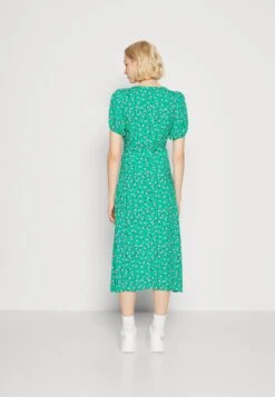 Even&Odd Kjole - Green/Pink 10 Even&Odd Kjole - Green/Pink -Fab Five Mote Butikk 9df021c46d7a49afae05b76df1f3ec5e