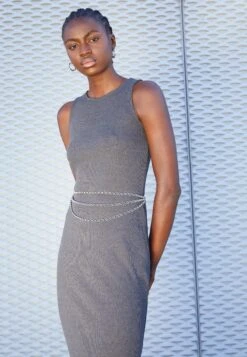 Strikket Kjole - Dark Grey 13 Strikket Kjole - Dark Grey -Fab Five Mote Butikk a110acacb17a4f4a8b4ed5a05db464ac