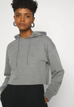 Even&Odd Basic - Cropped Oversized Hoodie - Hoodie - Mottled Grey 10 Even&Odd Basic - Cropped Oversized Hoodie - Hoodie - Mottled Grey -Fab Five Mote Butikk a515cc8d039c45de9f1c2da95b620511