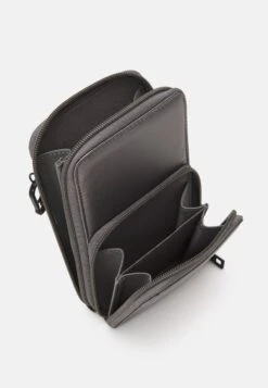 Even&Odd Mobilveske - Grey 8 Even&Odd Mobilveske - Grey -Fab Five Mote Butikk af9d30908fe74c2eb3cfc4f5d57fe71c