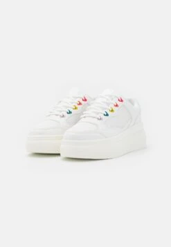 Even&Odd Joggesko - White/Multi-Coloured -Fab Five Mote Butikk b1714c537a9d4fe0bf80fe6483f287f6