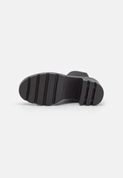 Platåstøvletter -Black -Fab Five Mote Butikk b6ed827222db4644a8b9c9495adfe09b