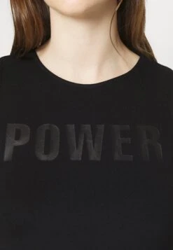 Muscle Tank - Topper - Black 11 Muscle Tank - Topper - Black -Fab Five Mote Butikk b8b5e70e81744d33907300f24b2e0c91