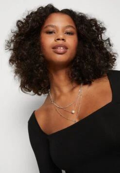 Even&Odd Square Neck Quarter Sleeves Bodycon Mini - Jerseykjole - Black 11 Even&Odd Square Neck Quarter Sleeves Bodycon Mini - Jerseykjole - Black -Fab Five Mote Butikk b9547c46e1dc466489fab8a8f1f3234d