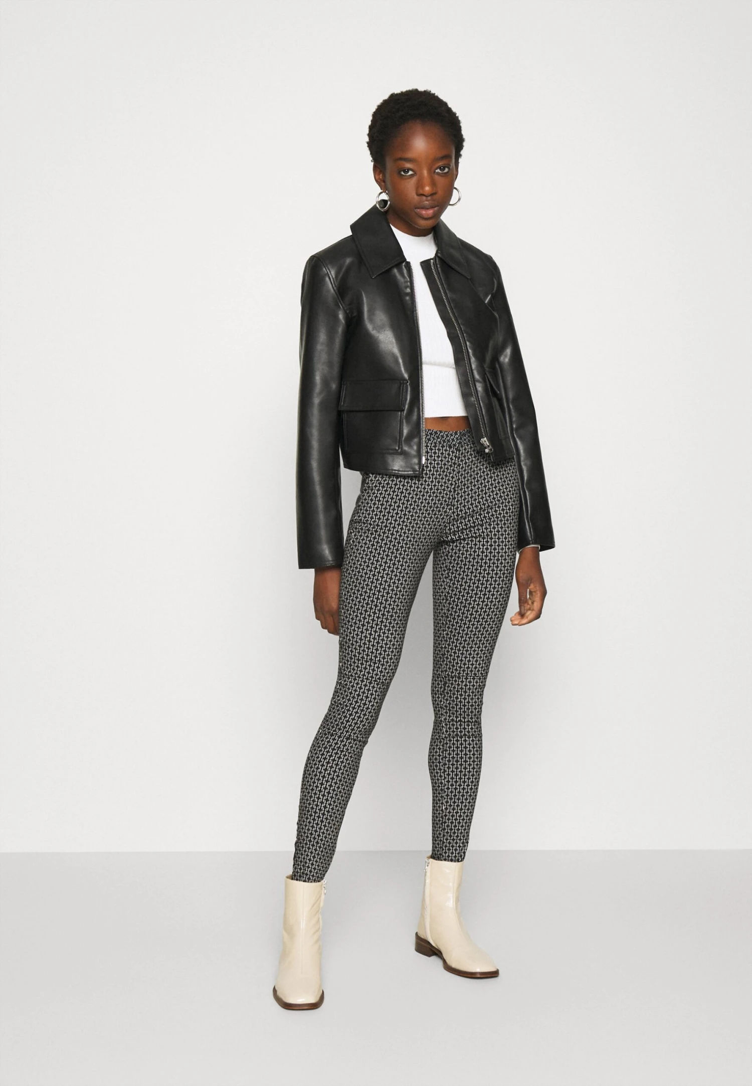 Even&Odd 2 Pack - Strikkegenser - Black/White 4 Even&Odd 2 Pack - Strikkegenser - Black/White - Bilde 2