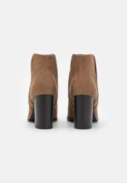 Ankelboots Med Høye Hæler - Taupe 11 Ankelboots Med Høye Hæler - Taupe -Fab Five Mote Butikk b9b458cb73b148b48764b70aa4d7acd8