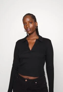 Topper Langermet - Black 11 Topper Langermet - Black -Fab Five Mote Butikk c7b9e41e825d4463b75c758d64c6129b