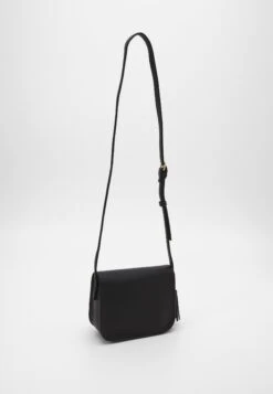 Even&Odd Skulderveske - Black -Fab Five Mote Butikk c9eb13a0fee1439e8b6b388cf2f066ab