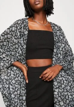 Even&Odd Daisy - Lett Jakke - Black 13 Even&Odd Daisy - Lett Jakke - Black -Fab Five Mote Butikk ca356ecd44e74a6ab551af98717ad8a0