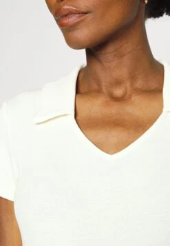 T-Shirts Med Print - Beige 13 T-Shirts Med Print - Beige -Fab Five Mote Butikk cade1b7db9a542b6a6857d136c48d458