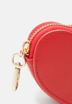 Even&Odd Lommebok -Red 9 Even&Odd Lommebok -Red -Fab Five Mote Butikk d175ff23d011416da6a0d59a21dd9aa6