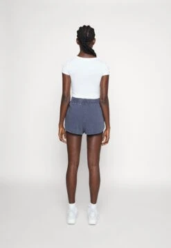 Even&Odd 2 Pack - T-Shirts - Black/White -Fab Five Mote Butikk d39b3c2932cb4cc08dae42efa8f270e4