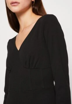 Even&Odd Wide Leg Long Sleeves Bodice - Jumpsuit - Black -Fab Five Mote Butikk d8272963fe164b319e02f27977f90573