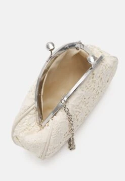 Even&Odd Clutch - White 8 Even&Odd Clutch - White -Fab Five Mote Butikk dc49e62d08814f8caf2c3251ef10eeba