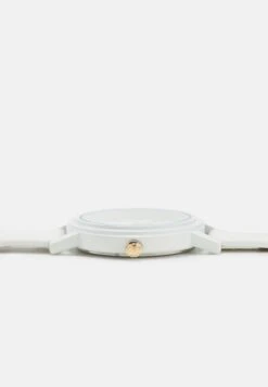 Even&Odd Set - Klokke - White/Gold 9 Even&Odd Set - Klokke - White/Gold -Fab Five Mote Butikk dd0c86d1d62b4f68805ada44ac281ac3