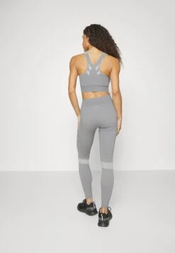 Tights - Grey 10 Tights - Grey -Fab Five Mote Butikk dda0c2ae5f2e448f9ef92971763ab199