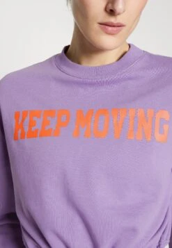 Sweatshirt - Lilac -Fab Five Mote Butikk df29662bc5bb4b2387b0664d9fe29694