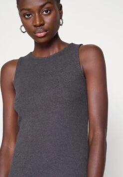 Strikket Kjole - Dark Grey 17 Strikket Kjole - Dark Grey -Fab Five Mote Butikk df343a736771488287ece4f695e04728