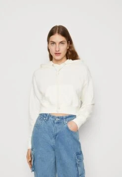 Even&Odd Sweatshirt - Off White -Fab Five Mote Butikk e214656293b447ea85a13effeea57b86