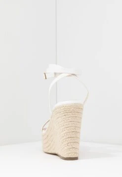 Even&Odd Sandaler Med Høye Hæler - White 14 Even&Odd Sandaler Med Høye Hæler - White -Fab Five Mote Butikk e45b6d16881341f794c73c61f5ecc8bd