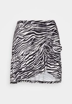 Even&Odd Miniskjørt - Black/White 12 Even&Odd Miniskjørt - Black/White -Fab Five Mote Butikk e7ef7ba9d92341f59ac974d4e9c046f8