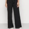 Even&Odd Belt Detail Wide Leg Pants - Bukse - Black 1 Even&Odd Belt Detail Wide Leg Pants - Bukse - Black -Fab Five Mote Butikk e8d7914b9bd54216af453e99646a500d