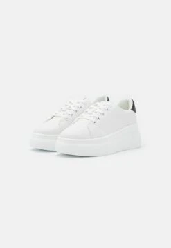 Even&Odd Joggesko - White/Black -Fab Five Mote Butikk e938da9fa4754b338ea4ae7da60778f7