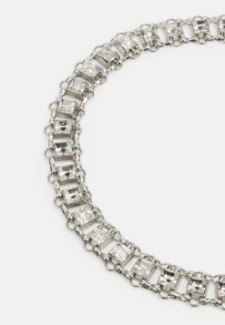 Even&Odd Midjebelte - Silver-Coloured 7 Even&Odd Midjebelte - Silver-Coloured -Fab Five Mote Butikk f41e431935b741b79275d40270c1e0f2