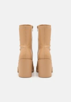 Even&Odd Ankelboots Med Høye Hæler - Beige 11 Even&Odd Ankelboots Med Høye Hæler - Beige -Fab Five Mote Butikk f57c3aa0b975438d99c3fcc1b5554622