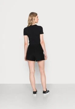 Even&Odd 2 Pack - Shorts - Black/Light Grey 10 Even&Odd 2 Pack - Shorts - Black/Light Grey -Fab Five Mote Butikk f6ebc544662640e1822d1523674cb654