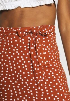 Even&Odd Mini Skirt With Volant - A-Line Skjørt - Brown/White 13 Even&Odd Mini Skirt With Volant - A-Line Skjørt - Brown/White -Fab Five Mote Butikk fc0ba9c0fdf045d2bcc21aaeb0b2a1bb