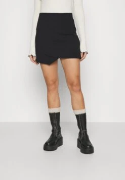 Gathered Mini Skirt- Miniskjørt - Black