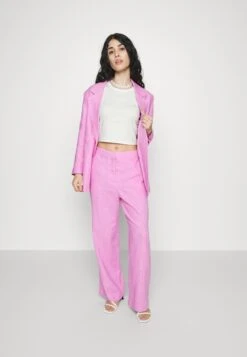 2 Pack - Topper - Beige/White -Fab Five Mote Butikk fef14d01c4454fc8b0c3aa05796bb1db